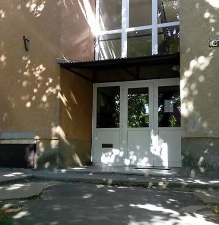 Dobo Apartman Pětikostelí