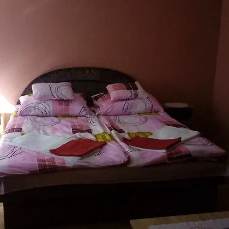 Dobo Apartman Apartmán *