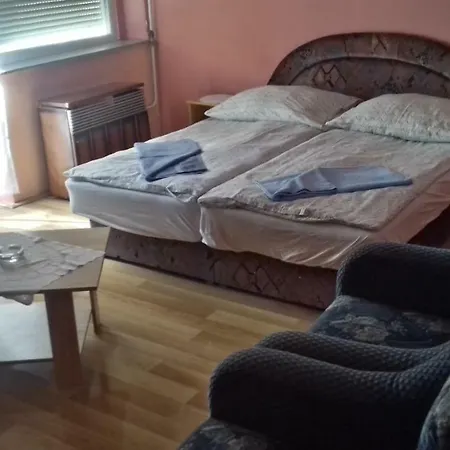 Apartment Dobo Apartman Pecs
